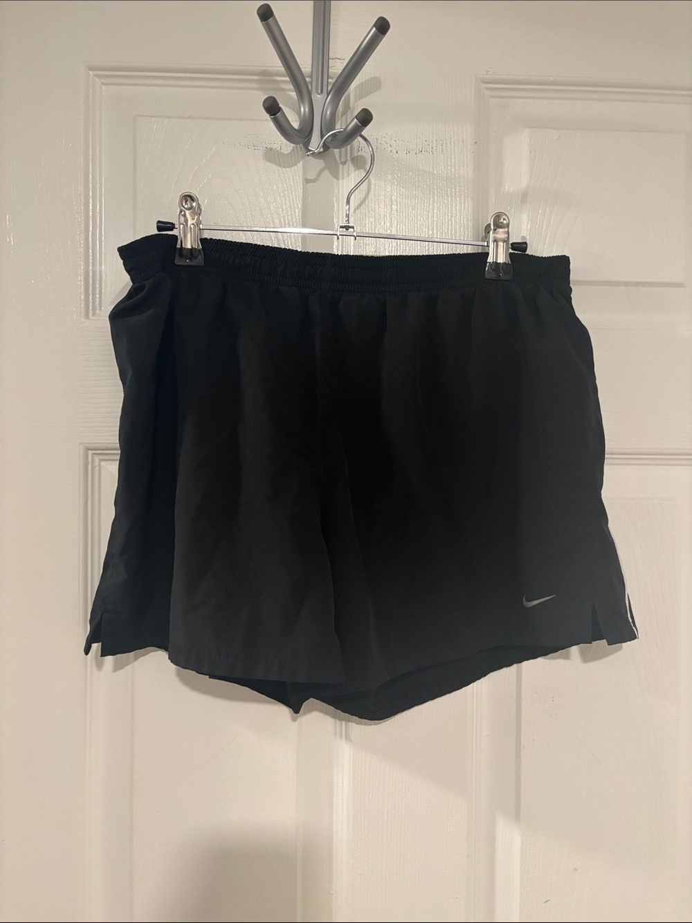 Nike Black Women's Athletic Shorts with Inner Liner - Picture 1 of 3